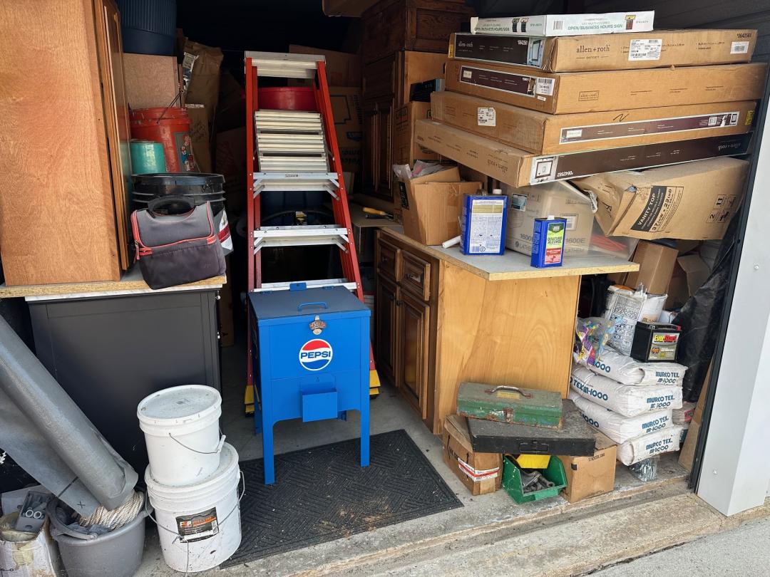 Storage Unit Auction in Calera, AL at Metro Mini Storage Calera Hwy